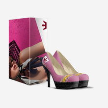 Carregar imagem no visualizador da galeria, Chic and sexy platform pump stiletto round toe with stripe glamour shoes detail with genuine Italian leather