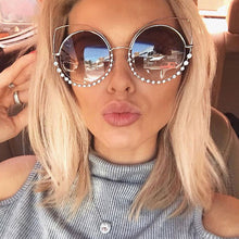 Load image into Gallery viewer, attractive lavish Cat Eye Sunglasses young lady
 Coating with reflection
 Mirror Diamond decorative aviators
 young lady
 Shades UV400 - Beijooo