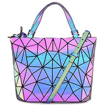 Carregar imagem no visualizador da galeria, Geometric Purse Holographic Purse Handbag Wallet Color Changes Rainbow Effect Luminous - Beijooo