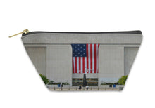 Load image into Gallery viewer, Accessory Pouch, Washington Dc National Museum American History Main Entrance - Beijooo
