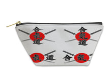 Load image into Gallery viewer, Accessory Pouch, Aikido - Beijooo