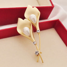 Load image into Gallery viewer, Crystal Rhinestones beautiful Tulip Shape Trendy Clothing Accessories Brooches Pin Party Dress Broach Gift Jewelry - Beijooo