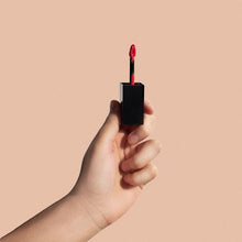 Load image into Gallery viewer, Matte Lip Stain - True Crimson - Beijooo