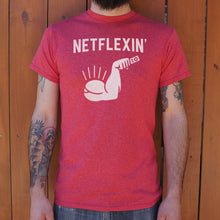 Carregar imagem no visualizador da galeria, Netflexin&#39; T-Shirt (Mens) - Beijooo