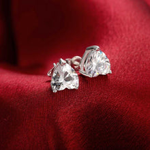 Carregar imagem no visualizador da galeria, Heart Stud Earrings Made with Swarovski Elements in Sterling Silver Plated - Beijooo