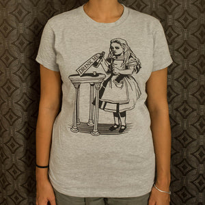 Alice Drink Me T-Shirt (Ladies) - Beijooo