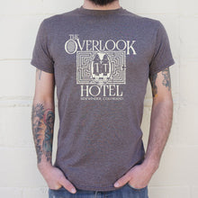 Carregar imagem no visualizador da galeria, Overlook Hotel Sidewinder Colorado T-Shirt (Mens) - Beijooo